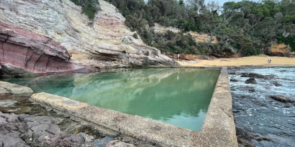 aslings beach rock pool nsw